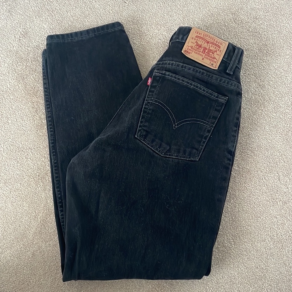 LEVI BLACK JEANS